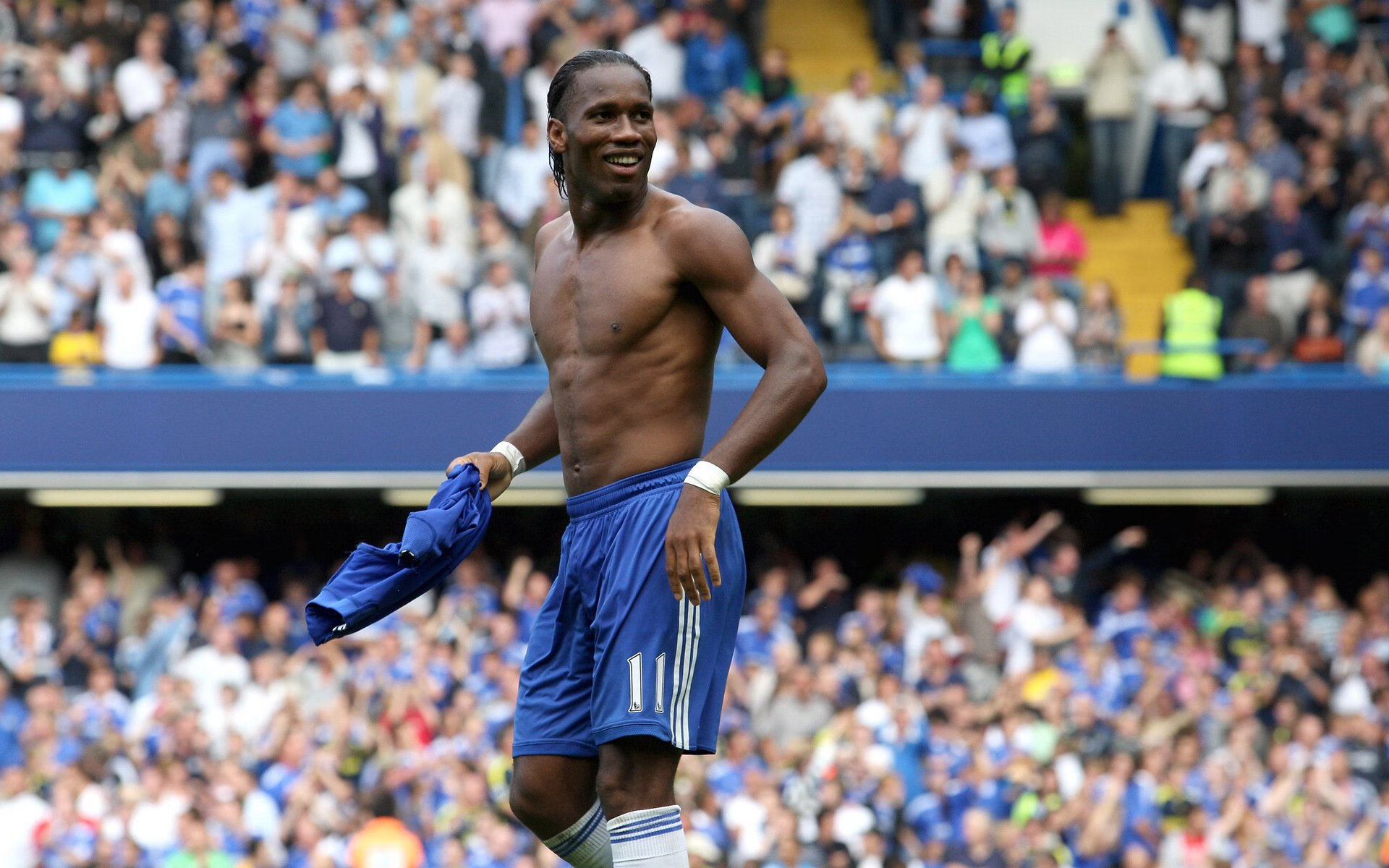 爱游戏全站注册-凯蒂·莱德基耐力与速度完美结合，莱德基实力